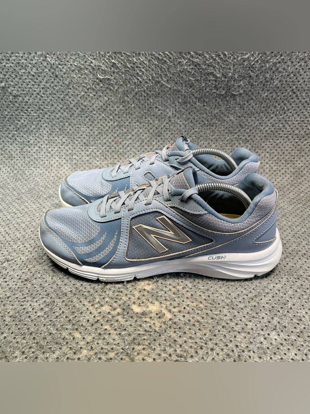New Balance 496 v3 Walking Shoes Size 11 Women’s